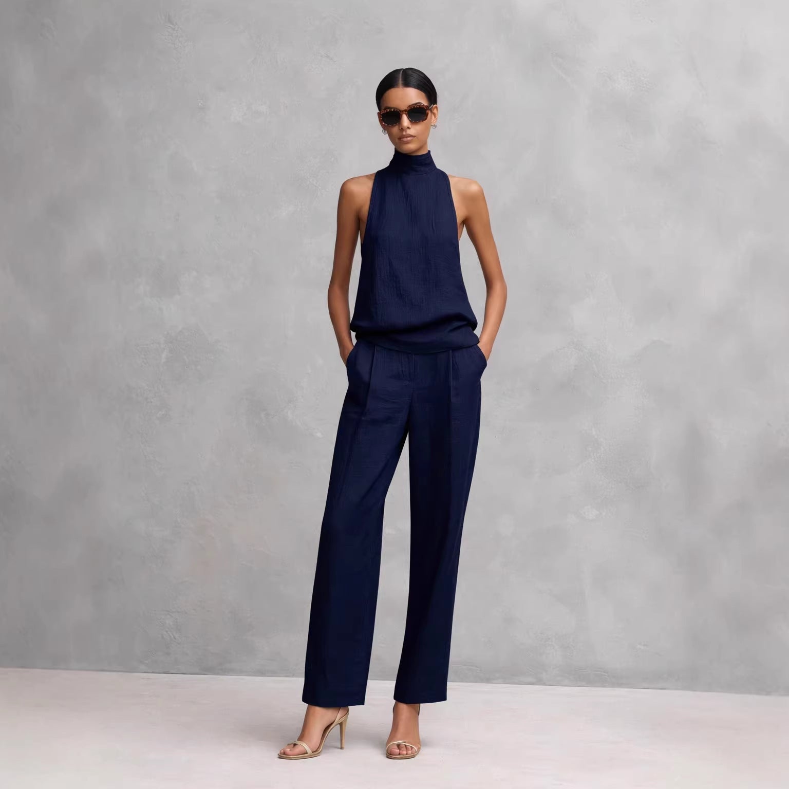 Women's Elegant Cotton And Linen Round-neck Sleeveless Top And Trousers Set