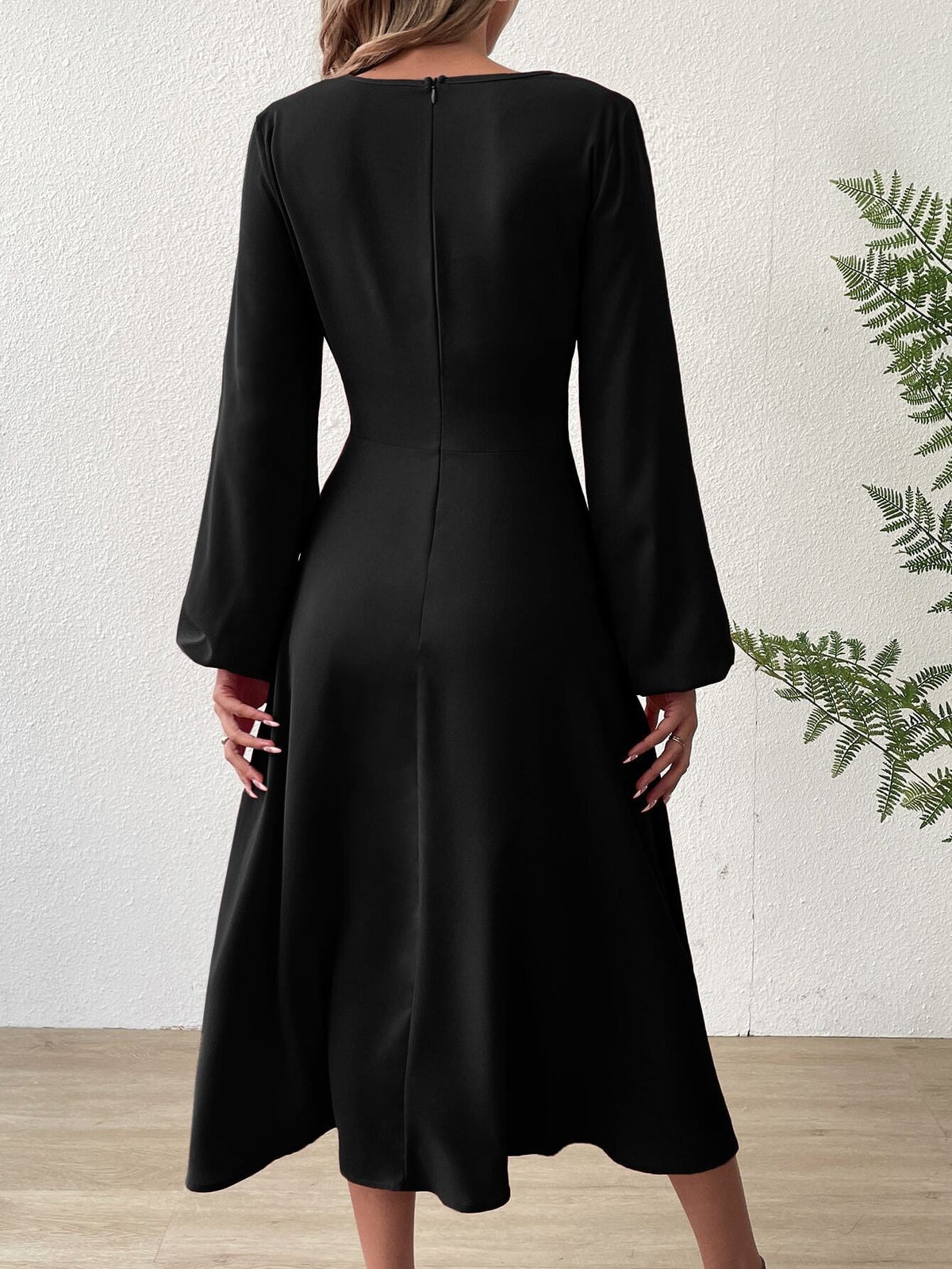 V‑Neck Twist‑Knot Waist Long‑Sleeve Midi Dress